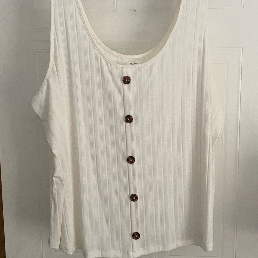 Maurice’s Off White Ribbed Knit Button Front Tank Top